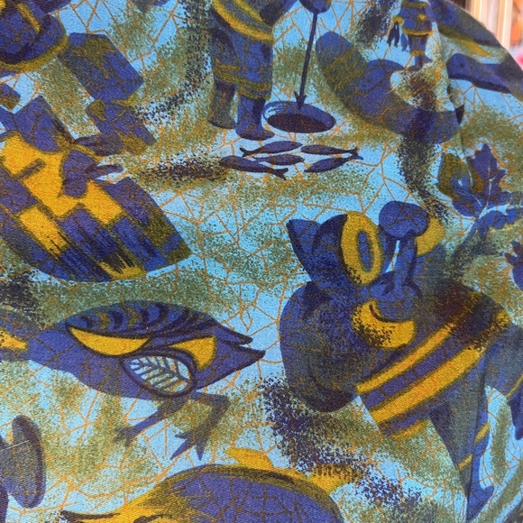 Vintage rare Hawaiian style shirt with Inuit design northern Canada - Picture 6 of 10